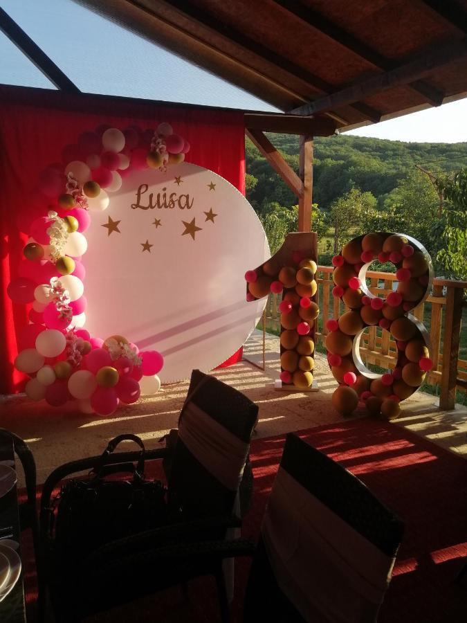 Casa Amaya Bacău Exteriör bild